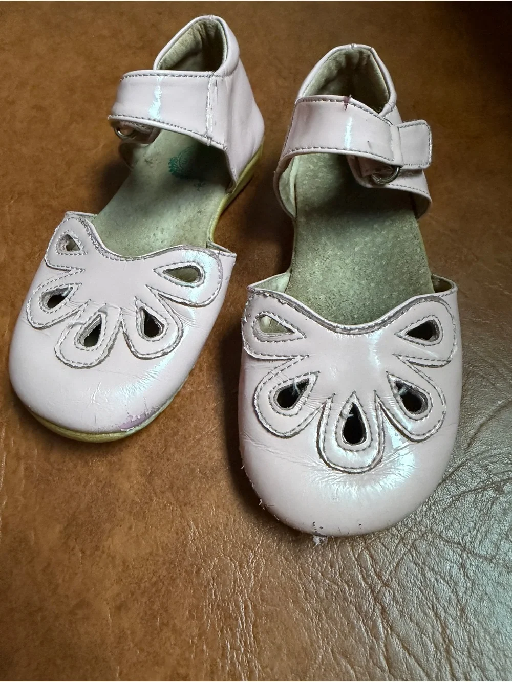 Livie & Luca Pink Mary Jane Petal Dress Shoes size 12. Add to any girls bunde